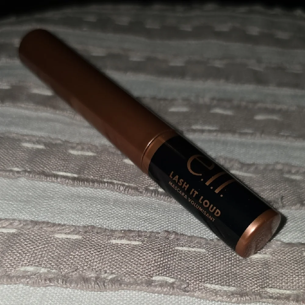 Lash It Loud Mascara